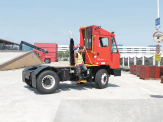 Kalmar Essential Terminal Tractor TL2 (Shunt Truck, Yard Truck)