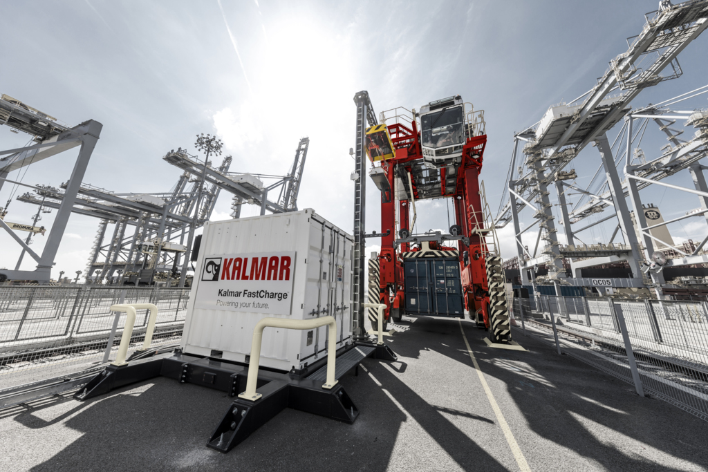 Kalmar FastCharge Straddle Carrier