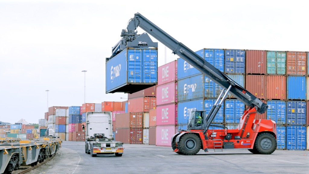 NB_Eco Reachstacker_Dania Connect NB_Eco Reachstacker_Dania Connect