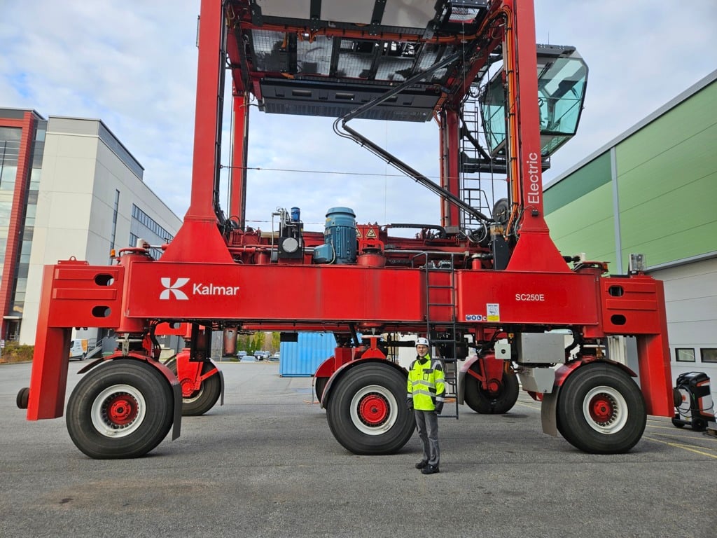 Kalmar KMS Reima Reinvall in front of SC Kalmar KMS Reima Reinvall in front of SC